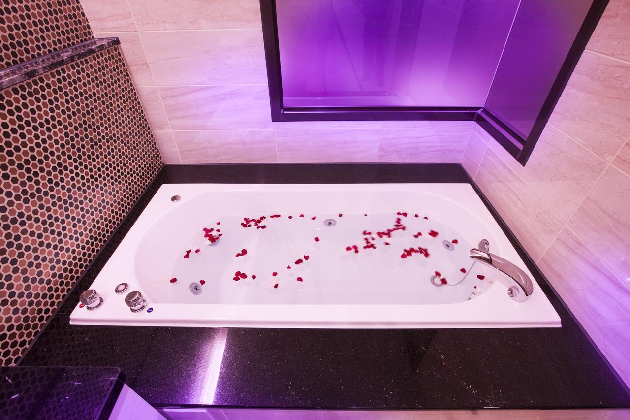 Foxdou Business Motel Tainan Dış mekan fotoğraf